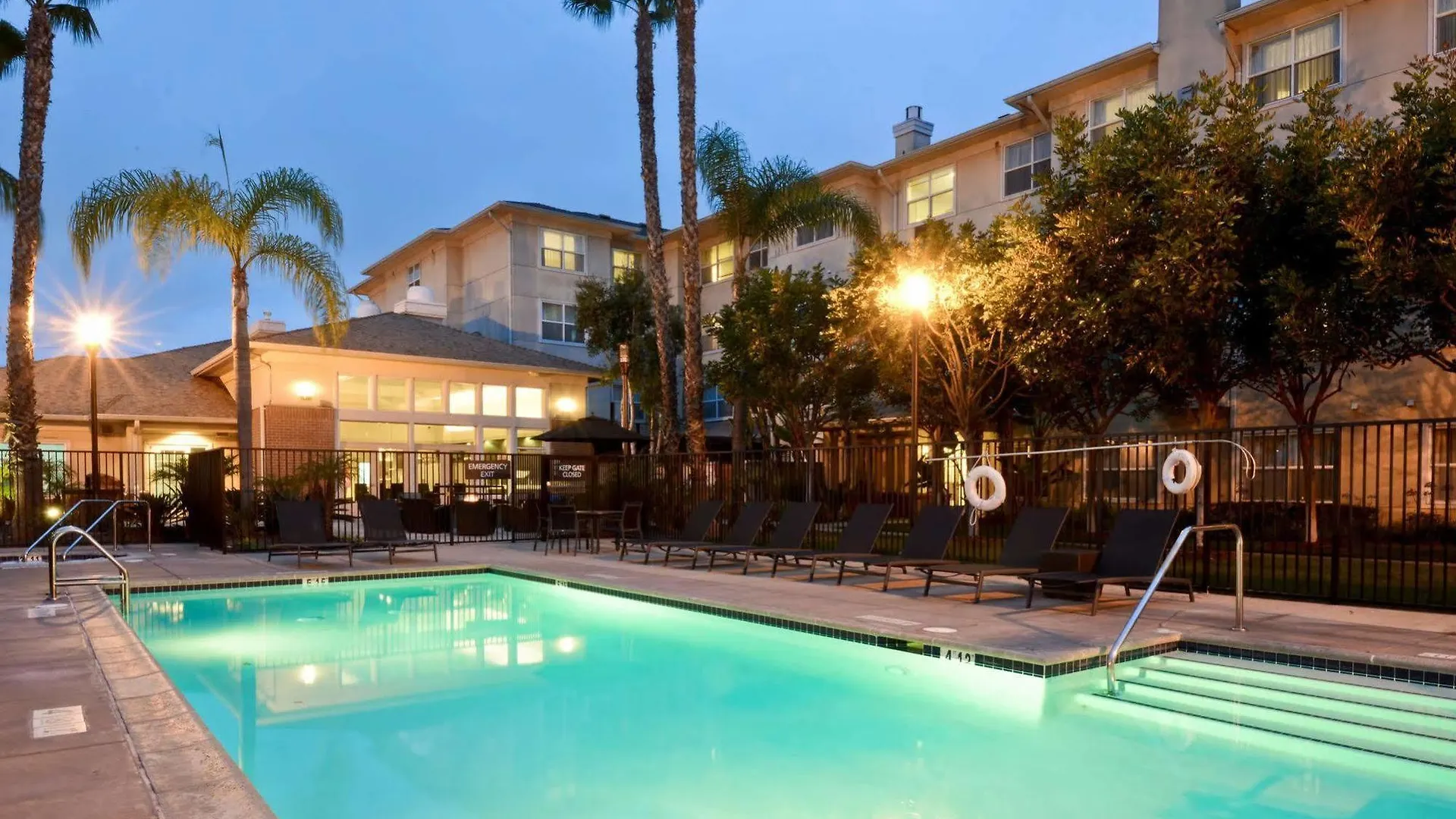 Residence Inn Los Angeles LAX/El Segundo 3*,  USA